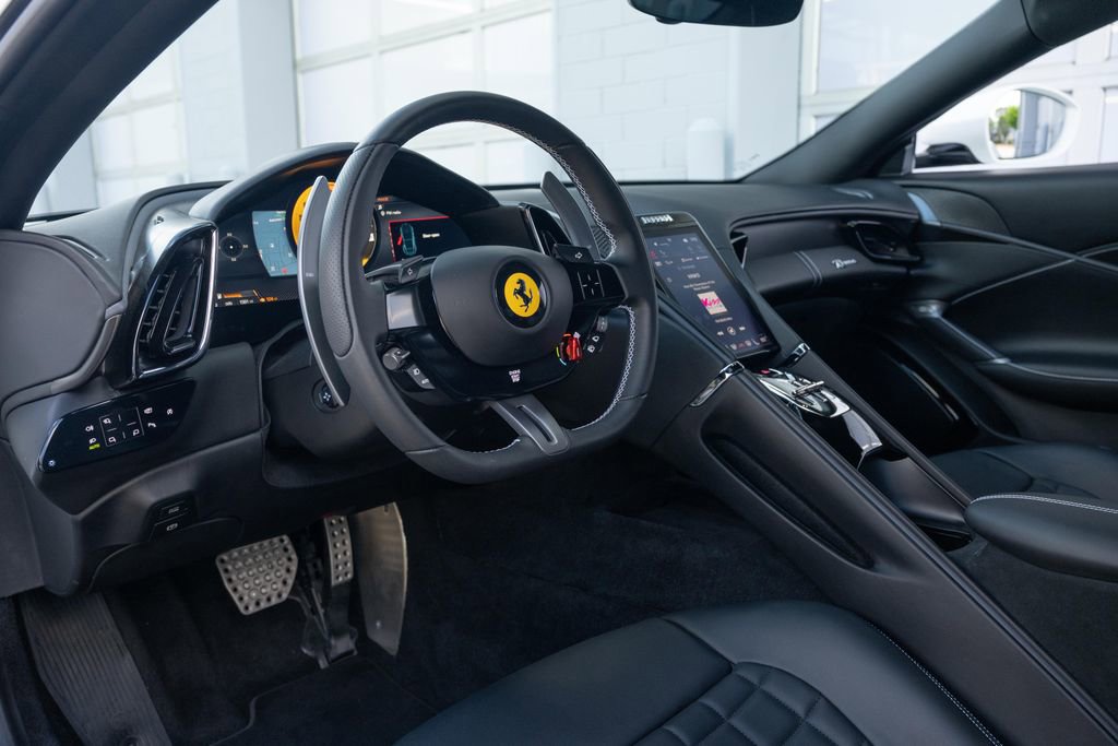 Used 2022 Ferrari Roma RWD image 27
