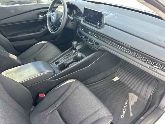 Used 2023 Honda Accord EX image 31