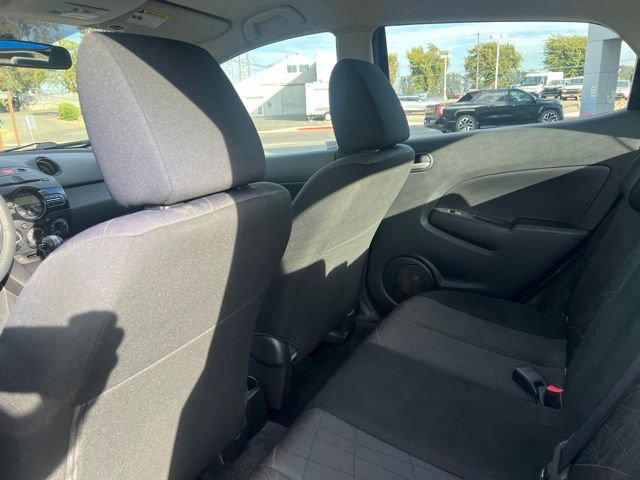 Used 2014 MAZDA MAZDA2 Sport FWD image 18