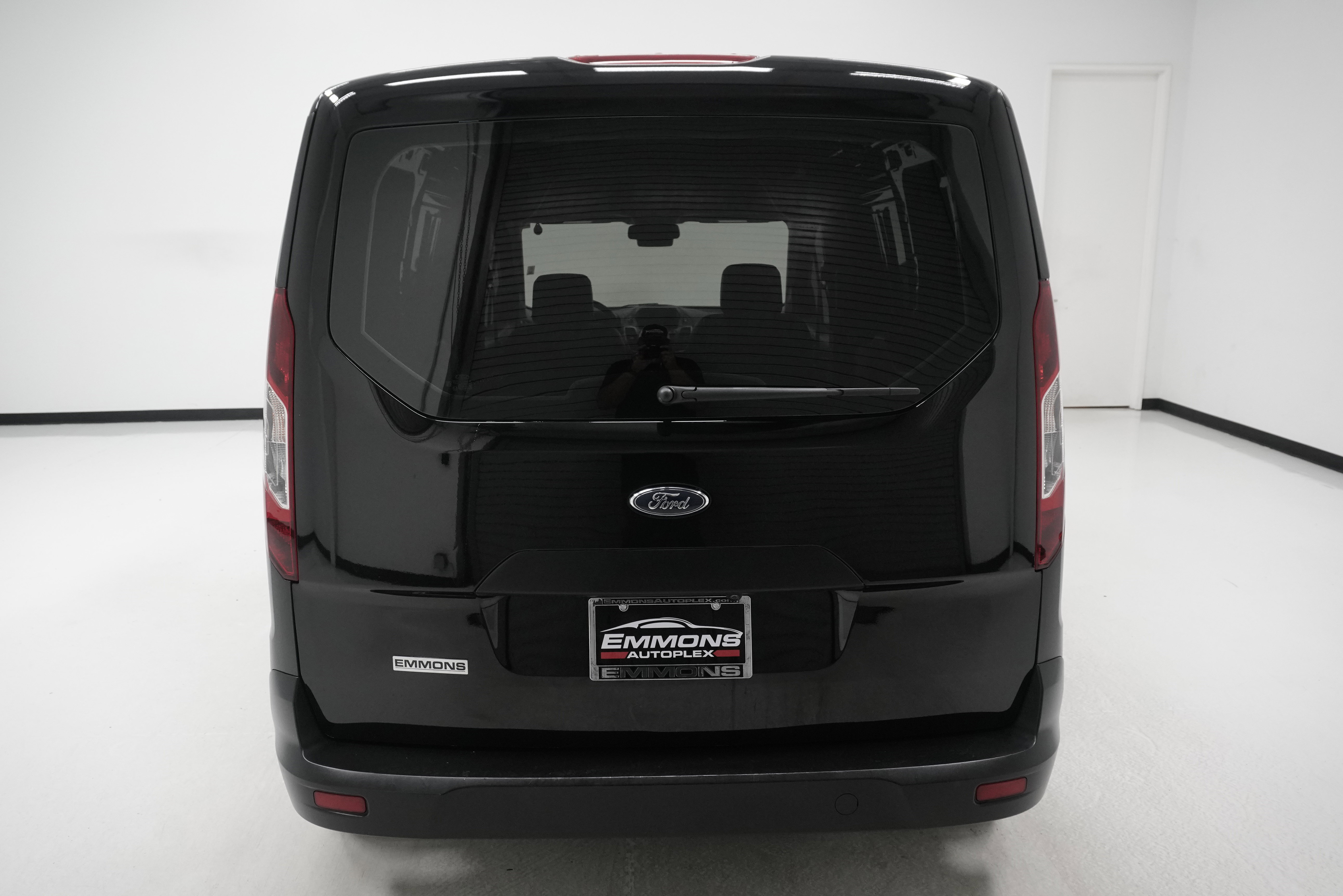 Used 2023 Ford Transit Connect XL image 4