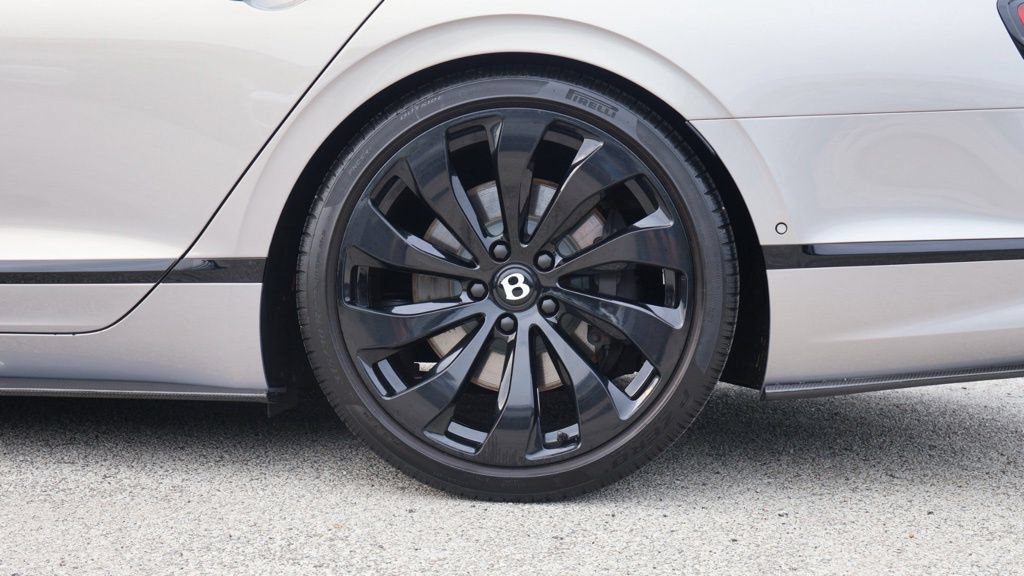 Used 2022 Bentley Flying Spur V8 AWD/4WD image 12