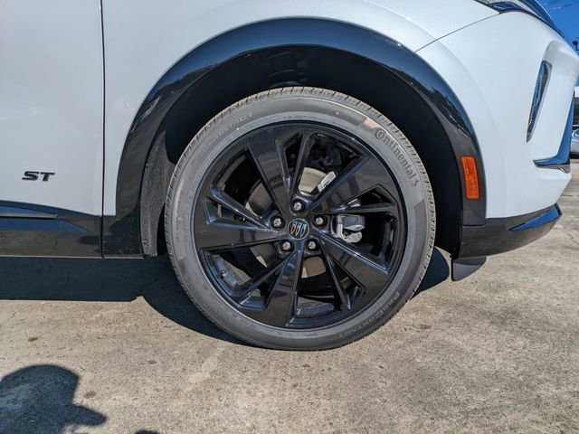 New 2026 Buick Envision Sport Touring image 10