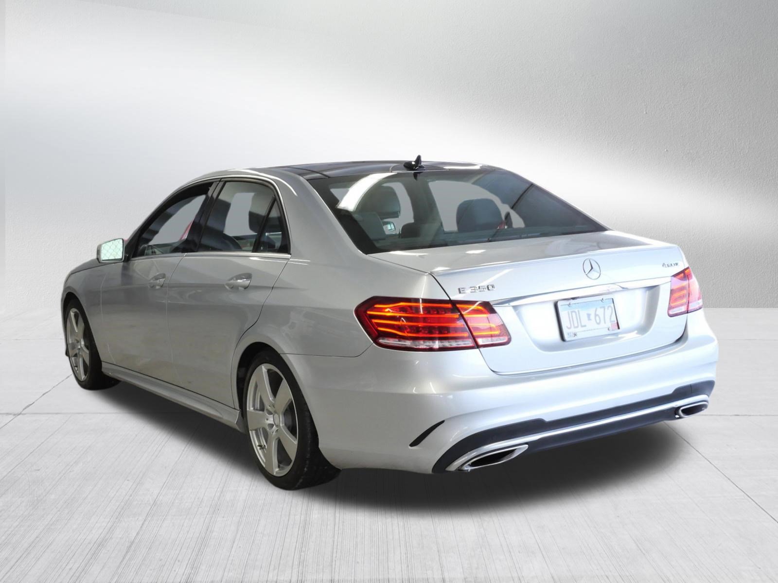 Used 2014 Mercedes-Benz E 350 4MATIC Sedan image 5