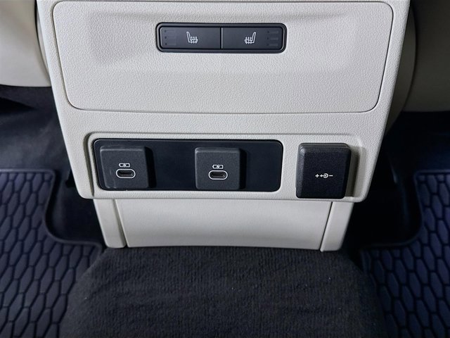 New 2026 Jaguar F-PACE SVR image 28