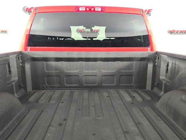 Used 2024 RAM 2500 Big Horn w/ Sport Appearance Package image 8