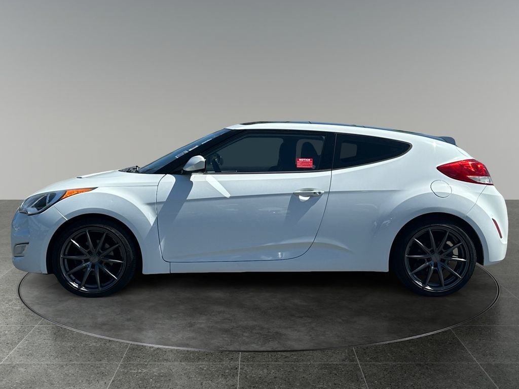 Used 2013 Hyundai Veloster w/ Style Pkg FWD image 5