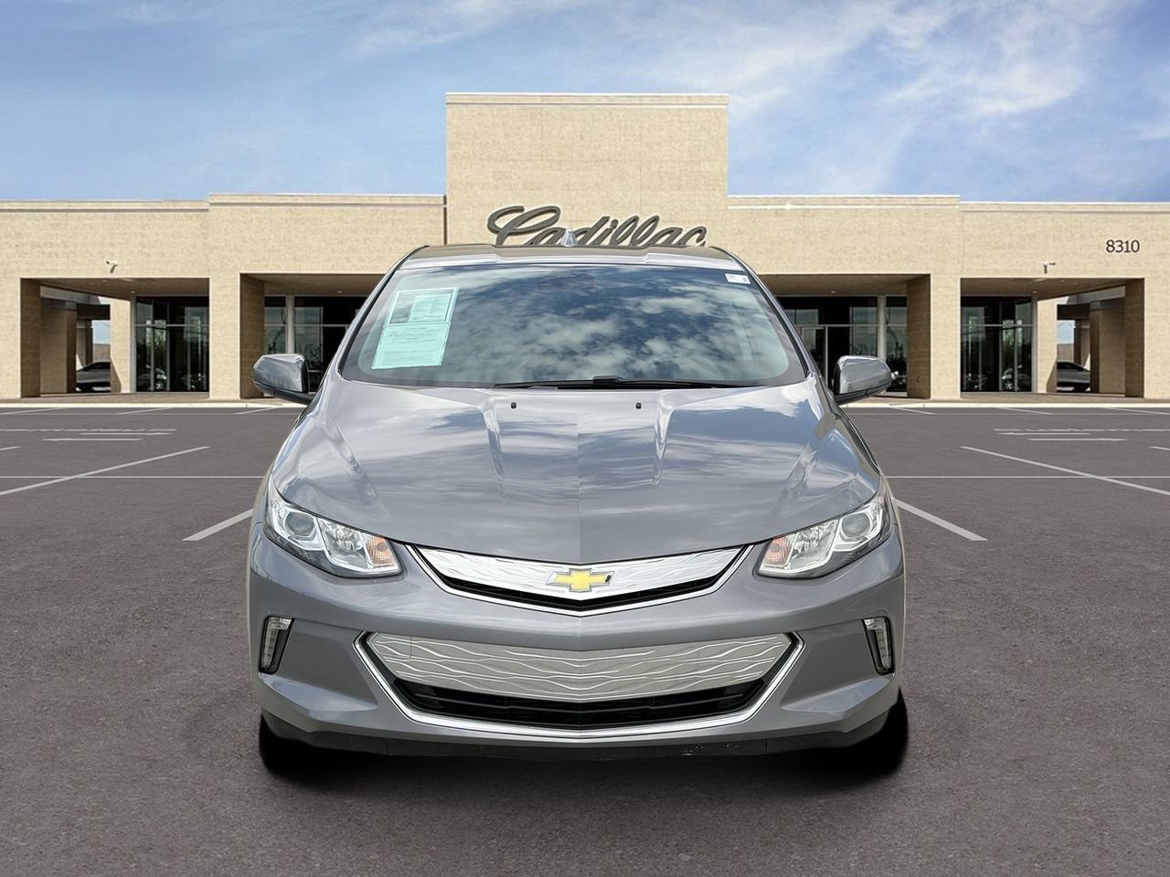Used 2018 Chevrolet Volt LT w/ LT Driver Confidence Package FWD image 2