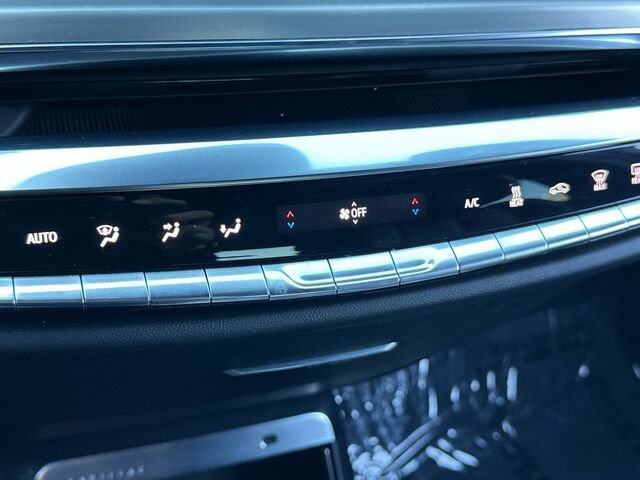 Used 2024 Cadillac Lyriq Luxury RWD image 24