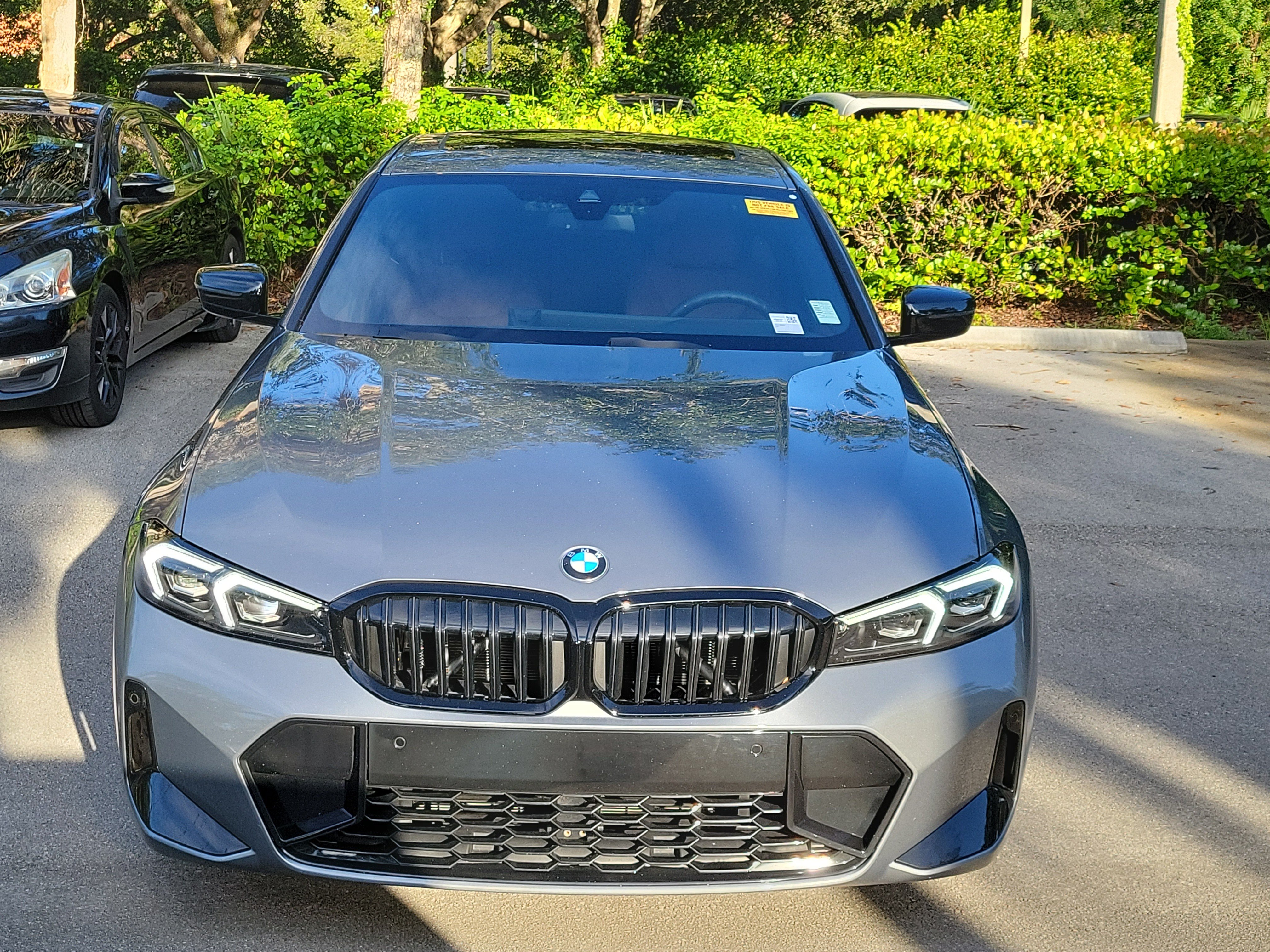 Used 2024 BMW 330i Sedan w/ M Sport Package RWD image 2