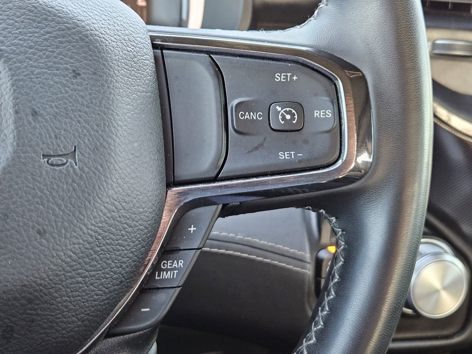 Used 2023 RAM 1500 Limited w/ Trailer Tow Group image 26