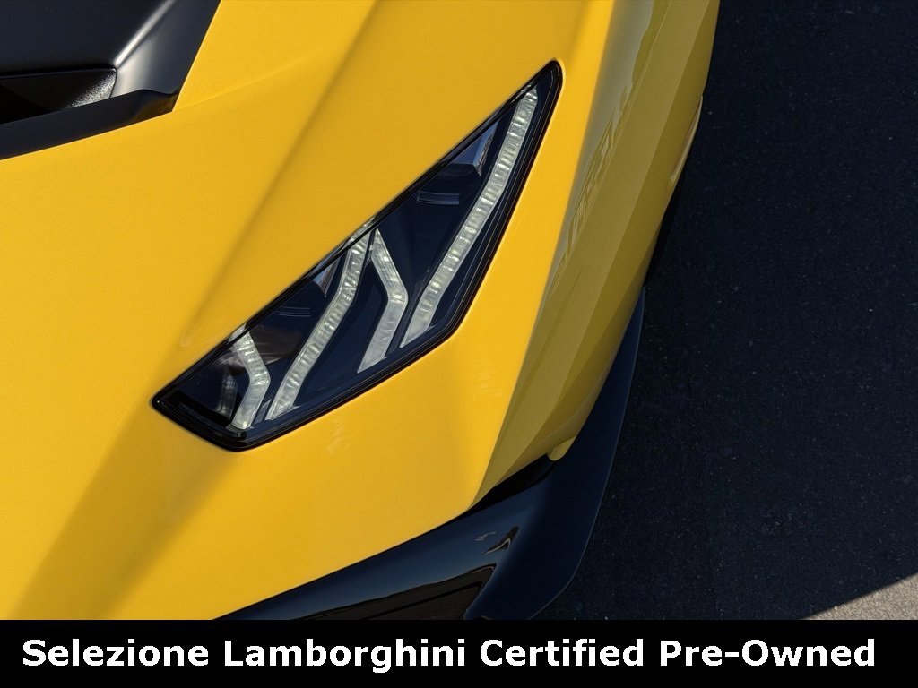 Used 2023 Lamborghini Huracan STO image 10