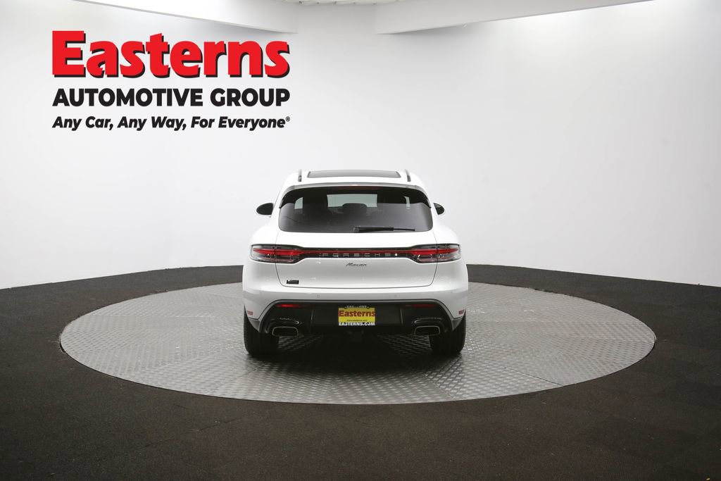 Used 2023 Porsche Macan T w/ Premium Package Plus image 39