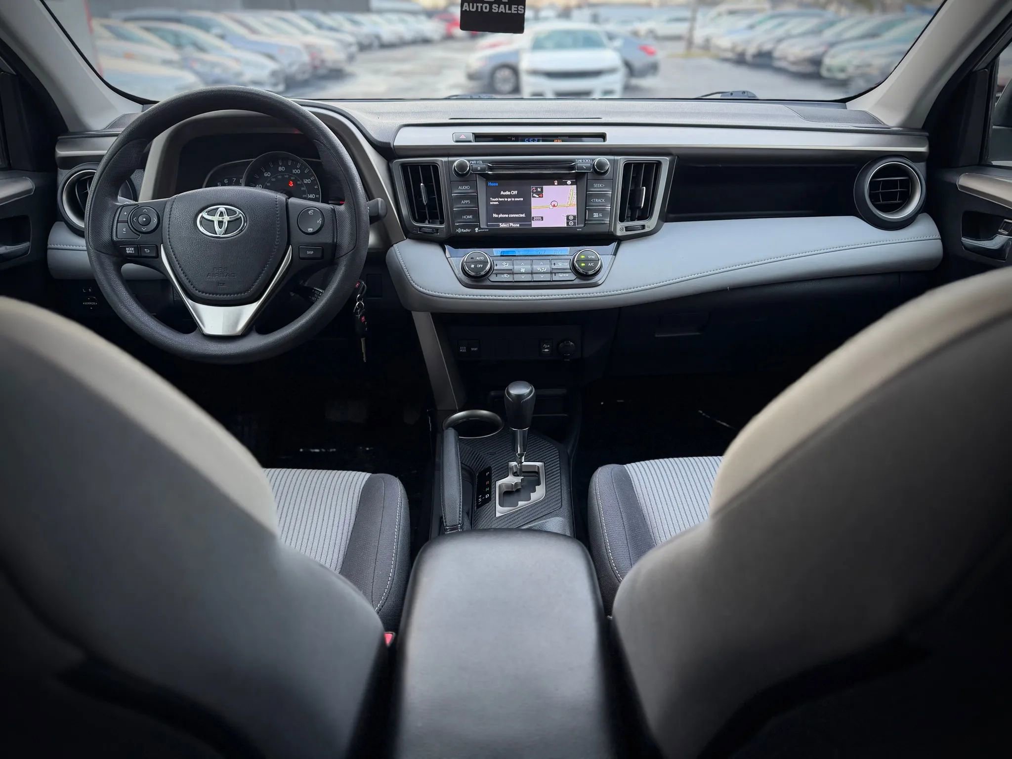 Used 2015 Toyota RAV4 XLE image 10