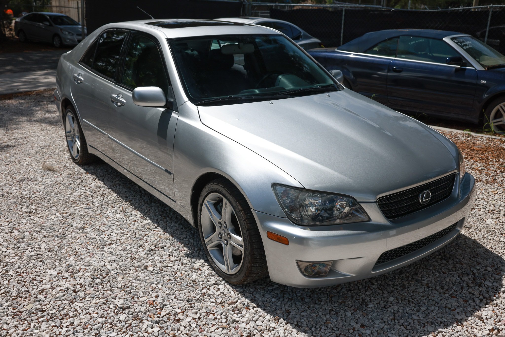 Used 2004 Lexus IS 300 RWD image 19