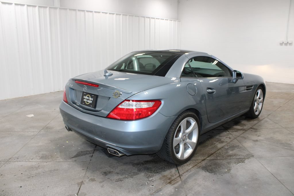 Used 2012 Mercedes-Benz SLK 350 image 9