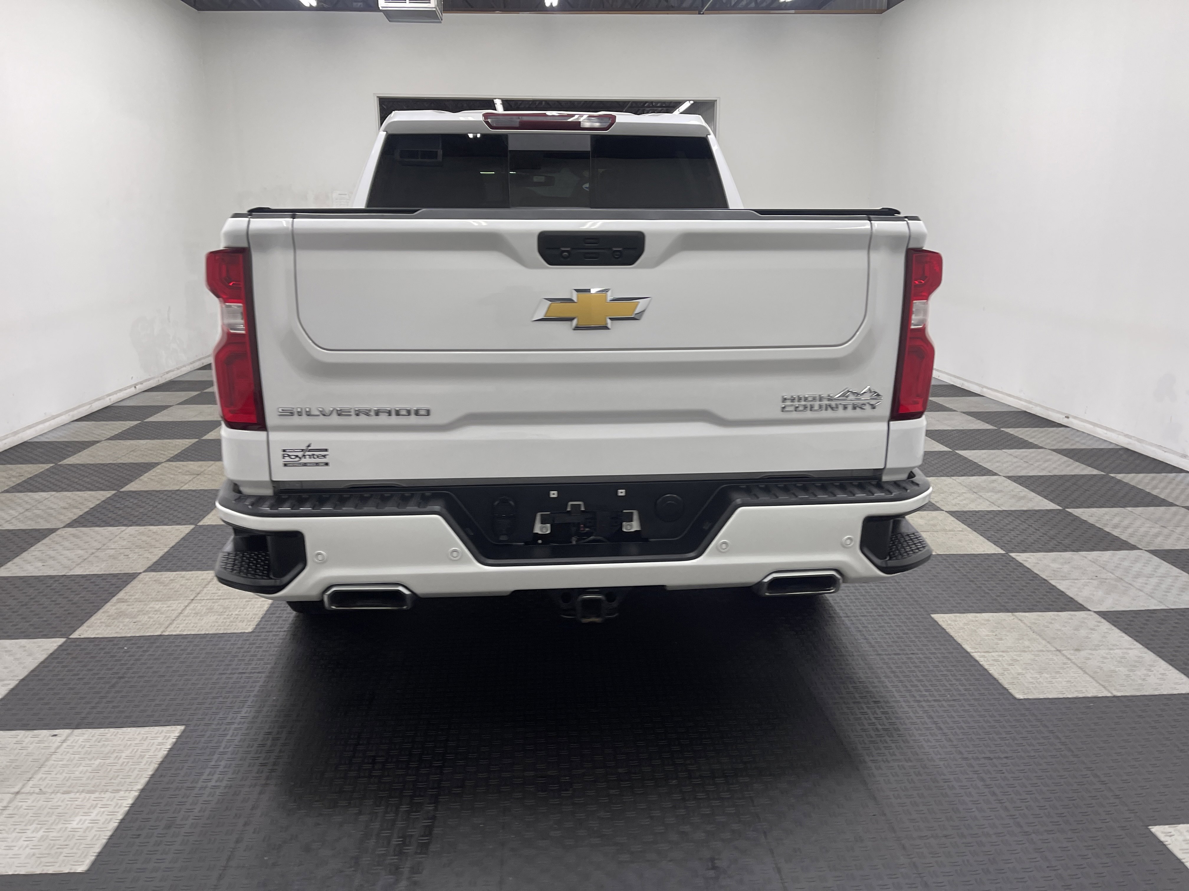Used 2022 Chevrolet Silverado 1500 High Country AWD/4WD image 3