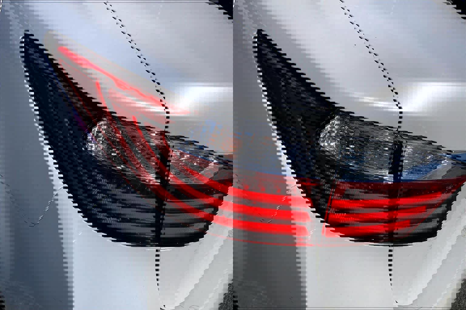 Used 2013 Lexus ES 350 w/ Luxury Pkg image 29