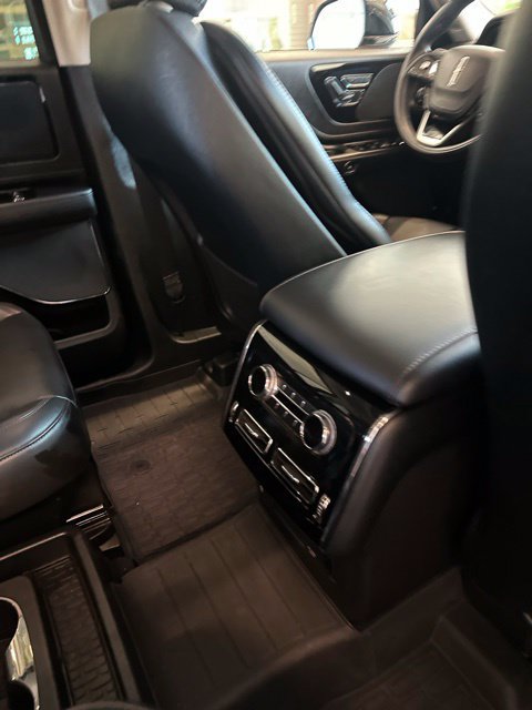 Certified 2024 Lincoln Aviator 2WD w/ Premium Package image 13