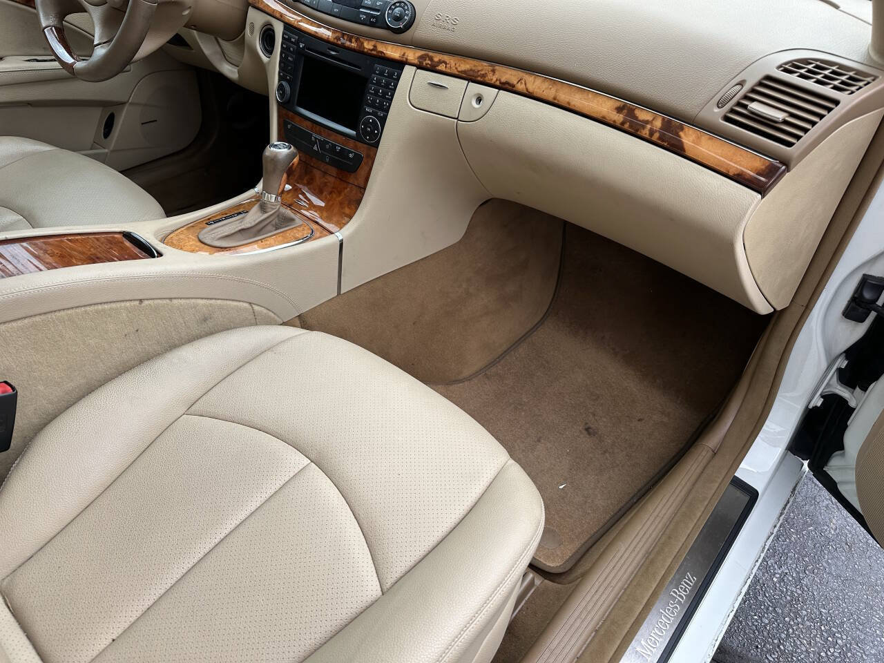 Used 2009 Mercedes-Benz E 350 4MATIC Wagon image 9