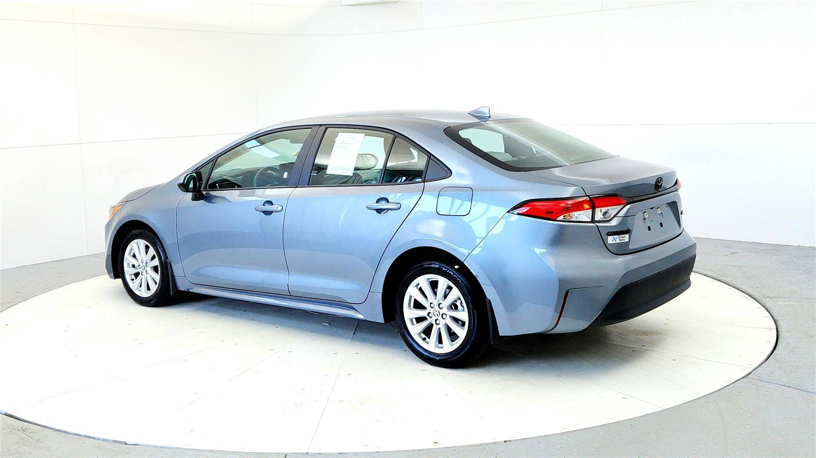 Certified 2025 Toyota Corolla LE w/ LE Premium Package image 4