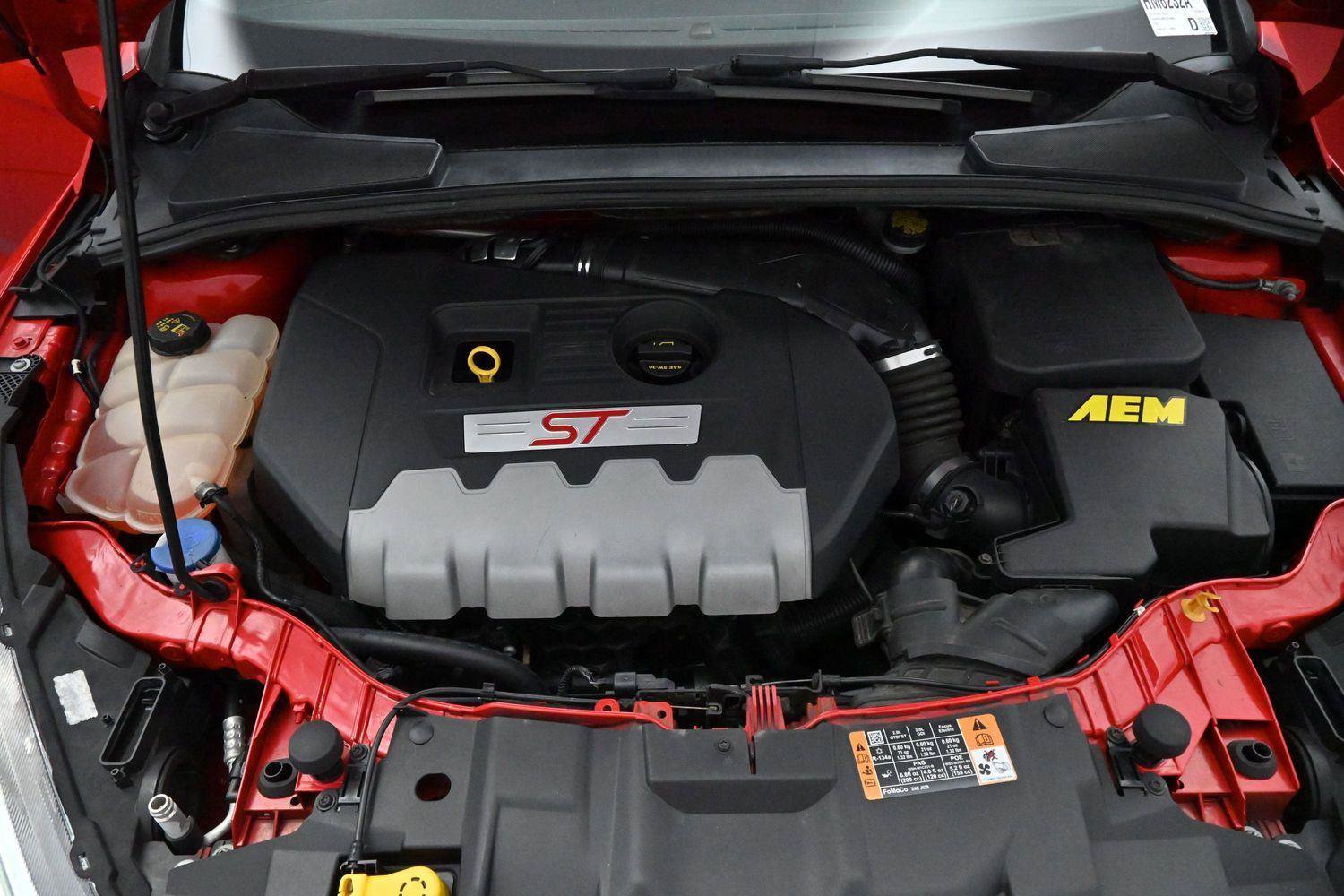 Used 2016 Ford Focus ST FWD image 32