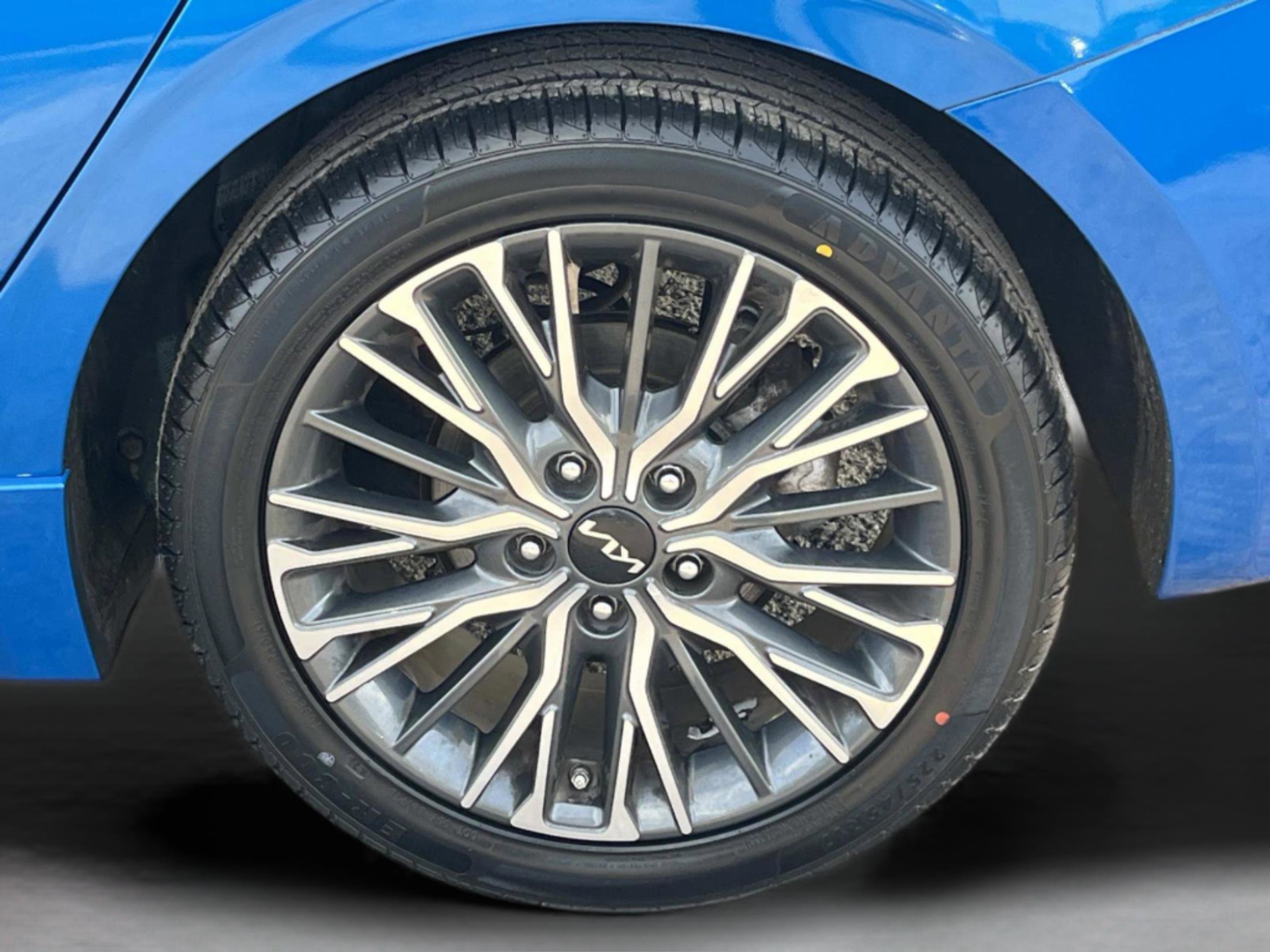 Used 2022 Kia Forte GT-Line image 38