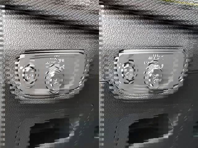 New 2025 Chevrolet TrailBlazer ACTIV w/ Convenience Package image 9