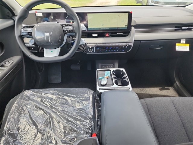 New 2025 Hyundai Ioniq 5 SE image 12