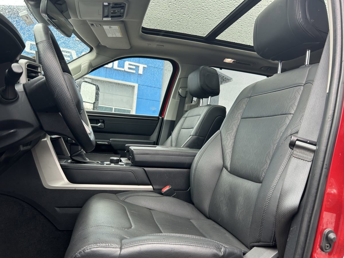 Used 2023 Toyota Sequoia Limited w/ TRD Off-Road Package image 5