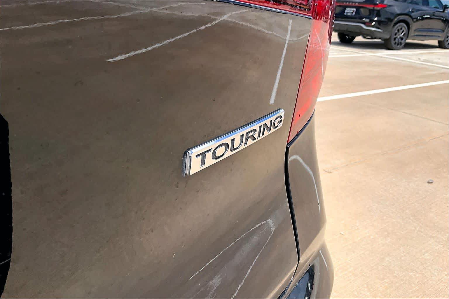 Used 2016 Honda Pilot Touring image 10