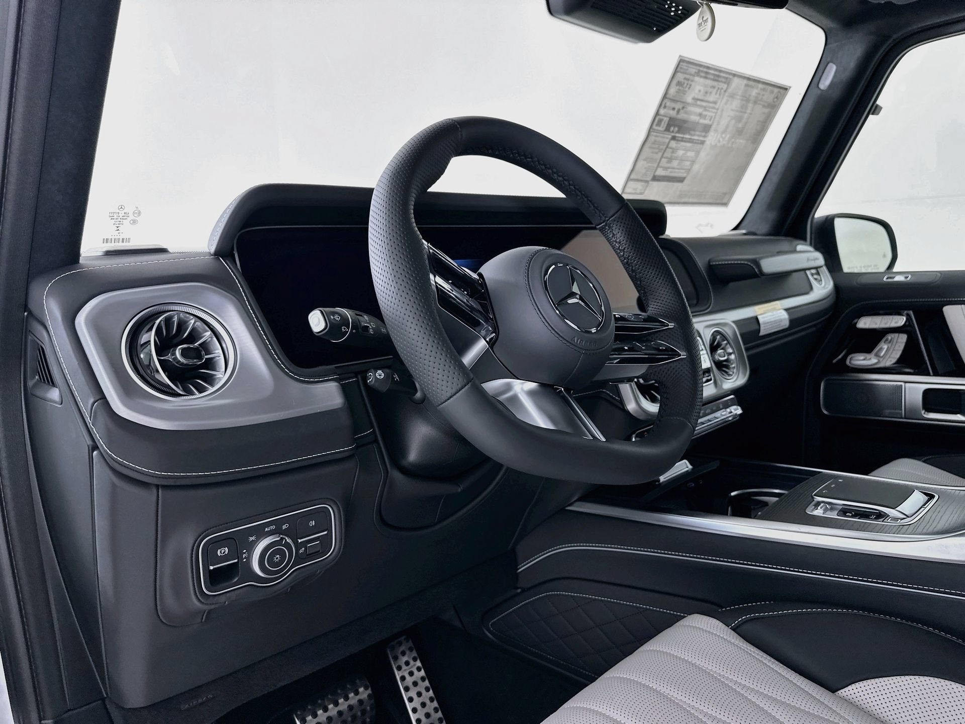 New 2027 Mercedes-Benz G 580 e image 10