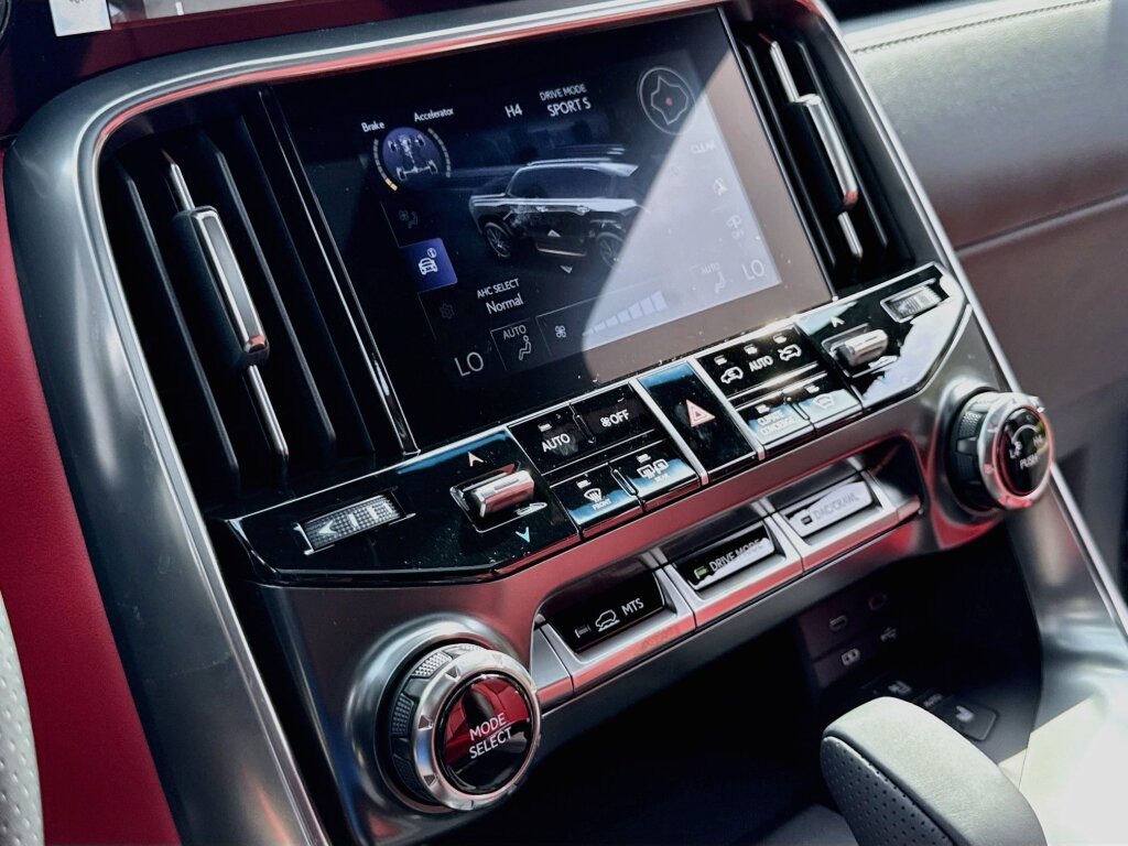 New 2026 Lexus LX 700h F Sport AWD/4WD image 13