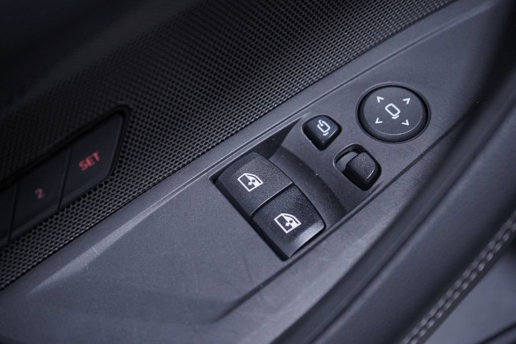Used 2026 BMW 430i Coupe w/ M Sport Package RWD image 17