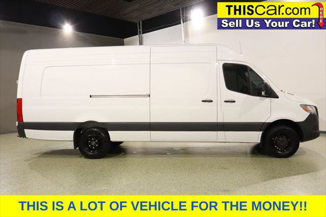 Used 2025 Mercedes-Benz Sprinter 3500 image 8