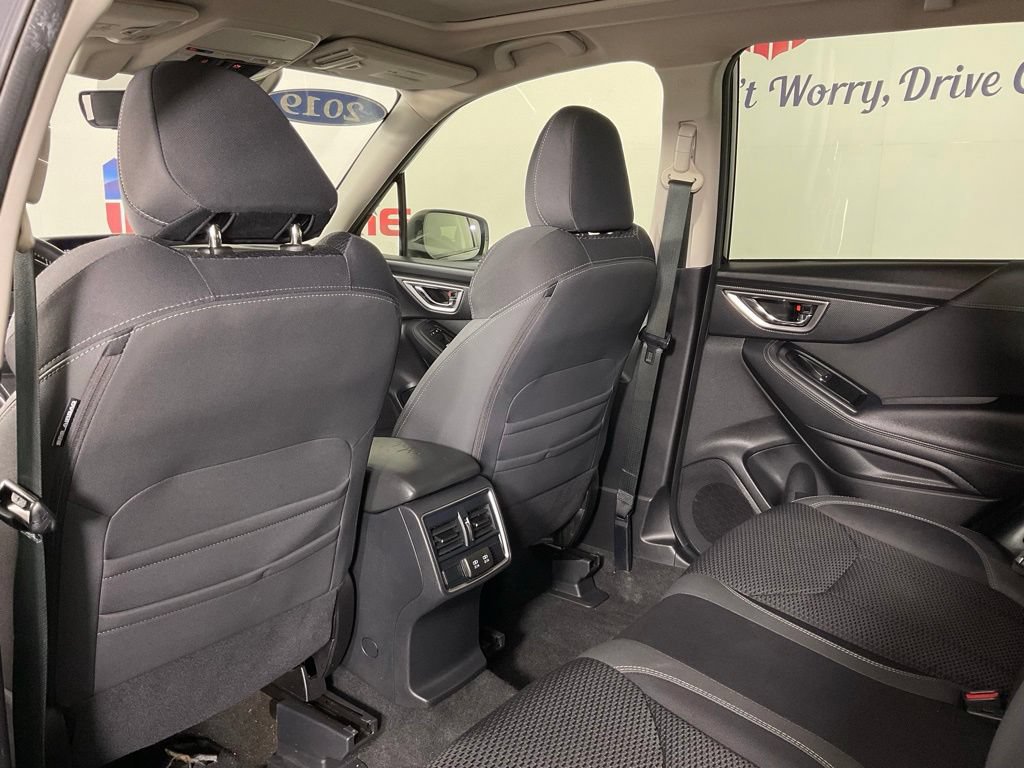 Used 2019 Subaru Forester Premium AWD/4WD image 15