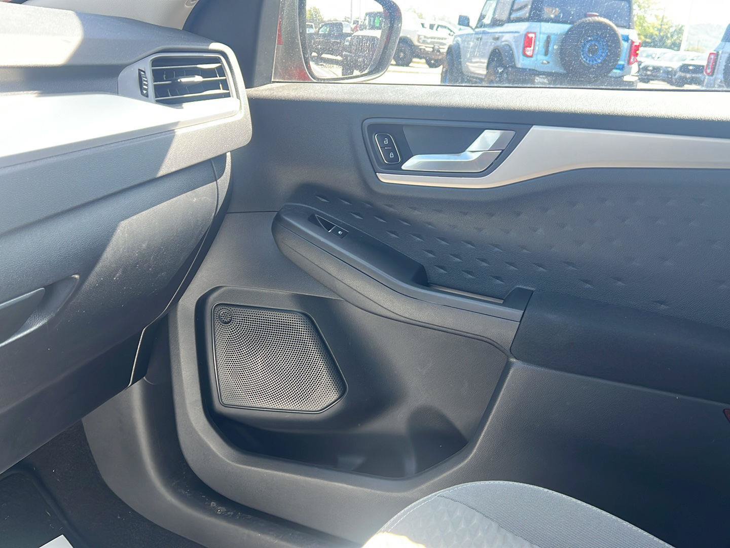 Used 2020 Ford Escape SE AWD/4WD image 21