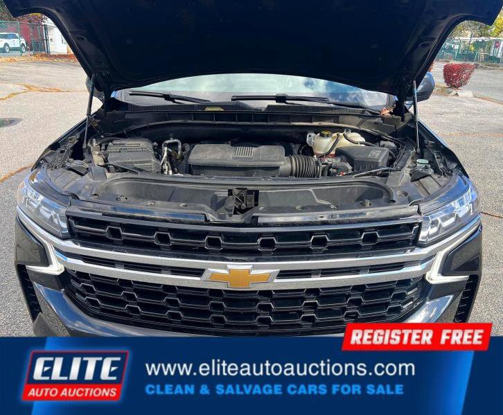 Used 2021 Chevrolet Suburban LS image 13