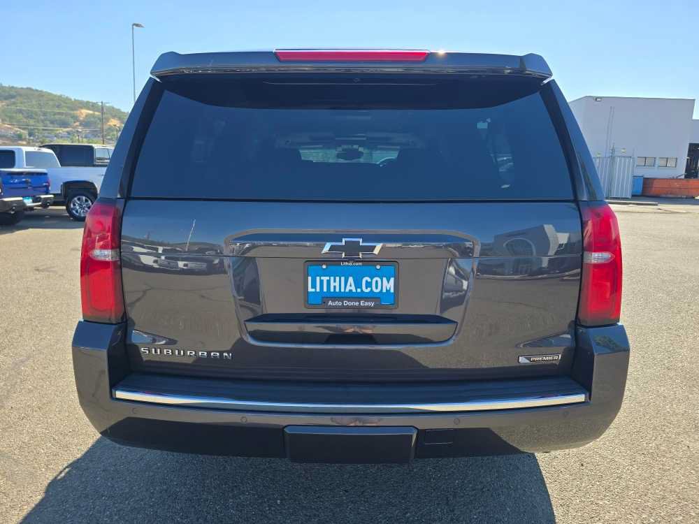 Used 2017 Chevrolet Suburban Premier AWD/4WD image 4