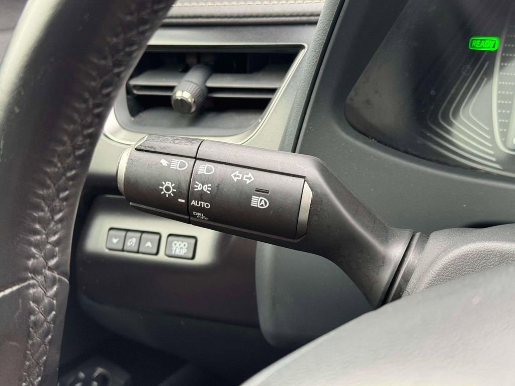 Used 2024 Lexus UX 250h AWD image 23