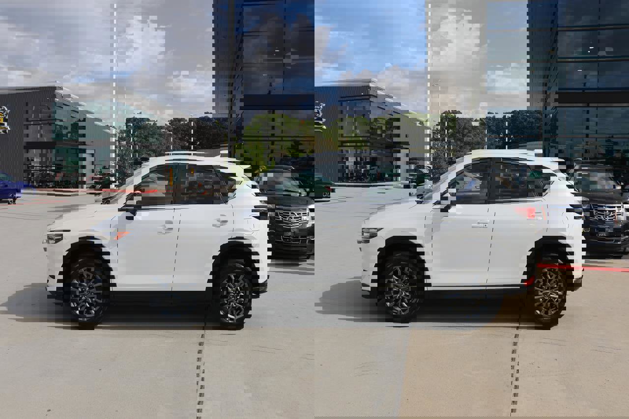 Used 2017 MAZDA CX-5 Sport image 2