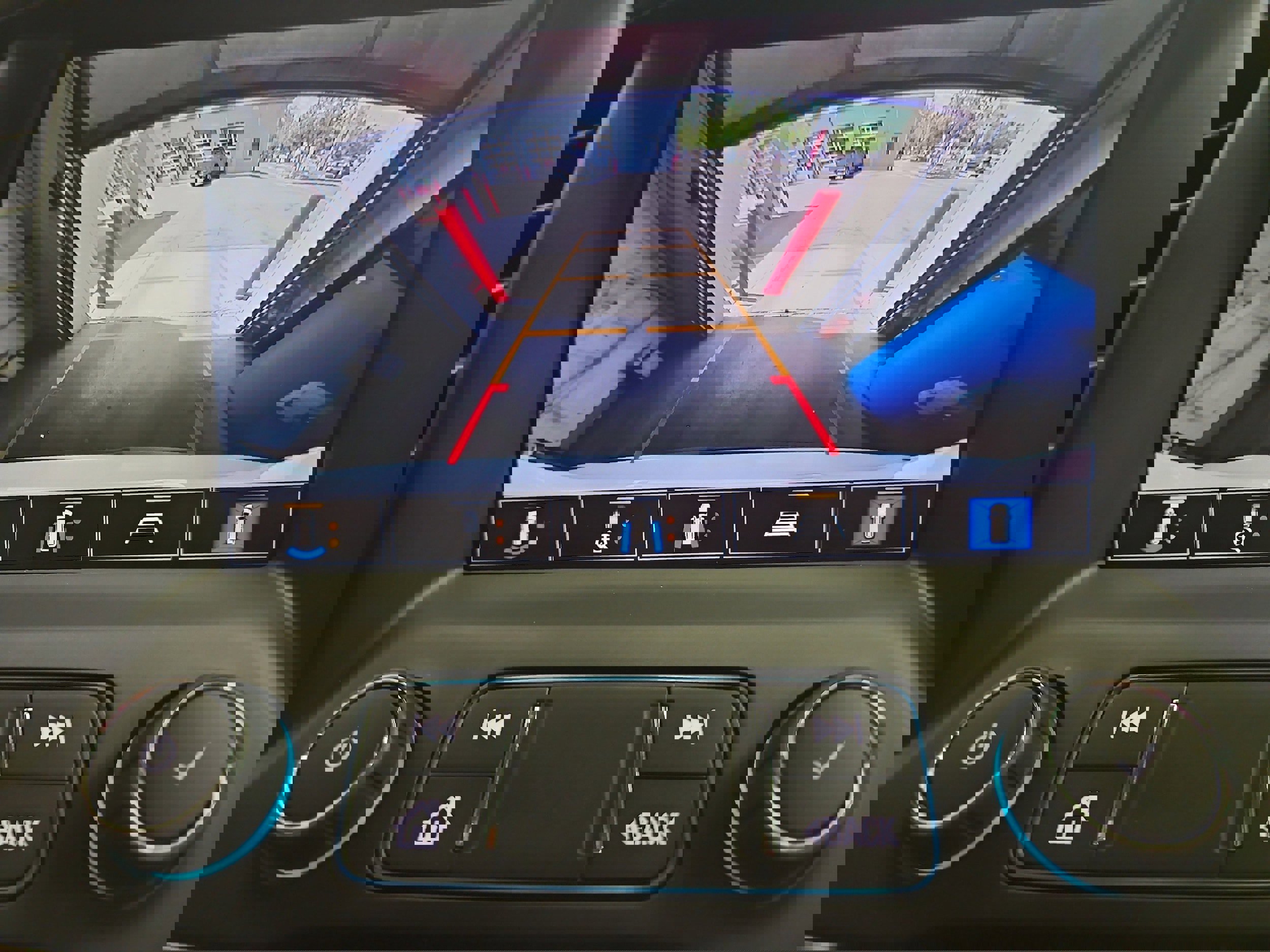 Used 2023 GMC Acadia AT4 w/ Technology Package image 20