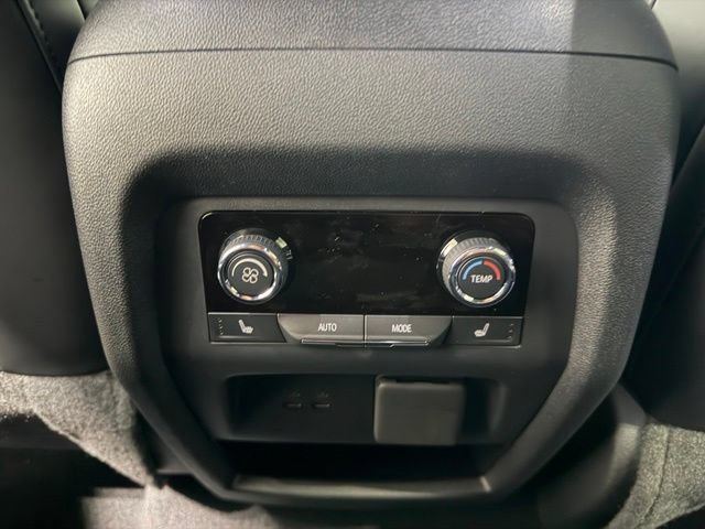 New 2027 Chevrolet Traverse RS AWD/4WD image 27