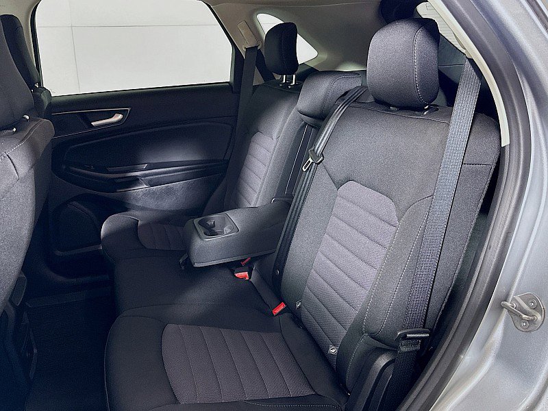 Used 2024 Ford Edge SE w/ Black Appearance Package image 21