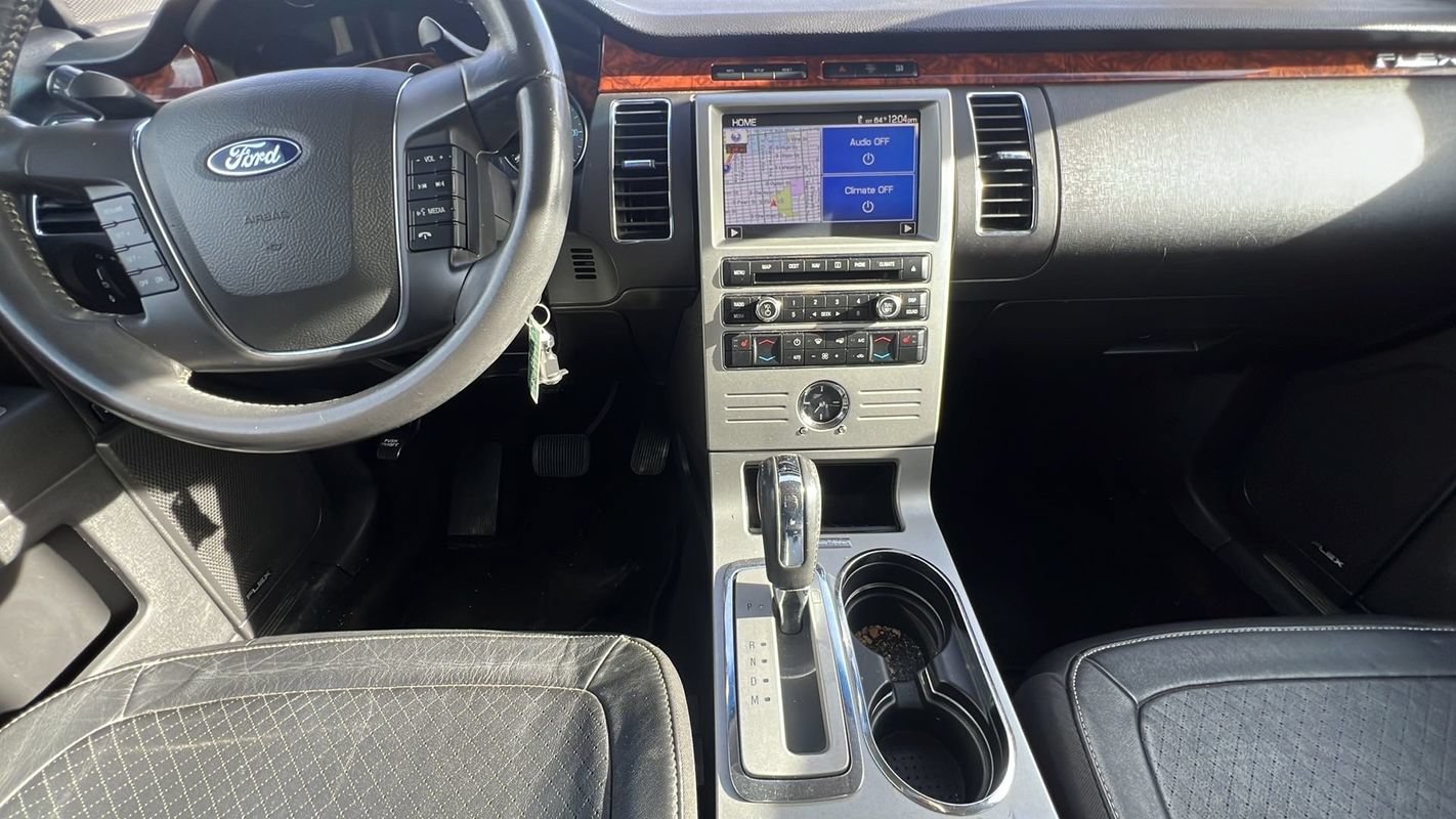 Used 2011 Ford Flex Limited w/ Rapid Spec Order Code AWD/4WD image 11