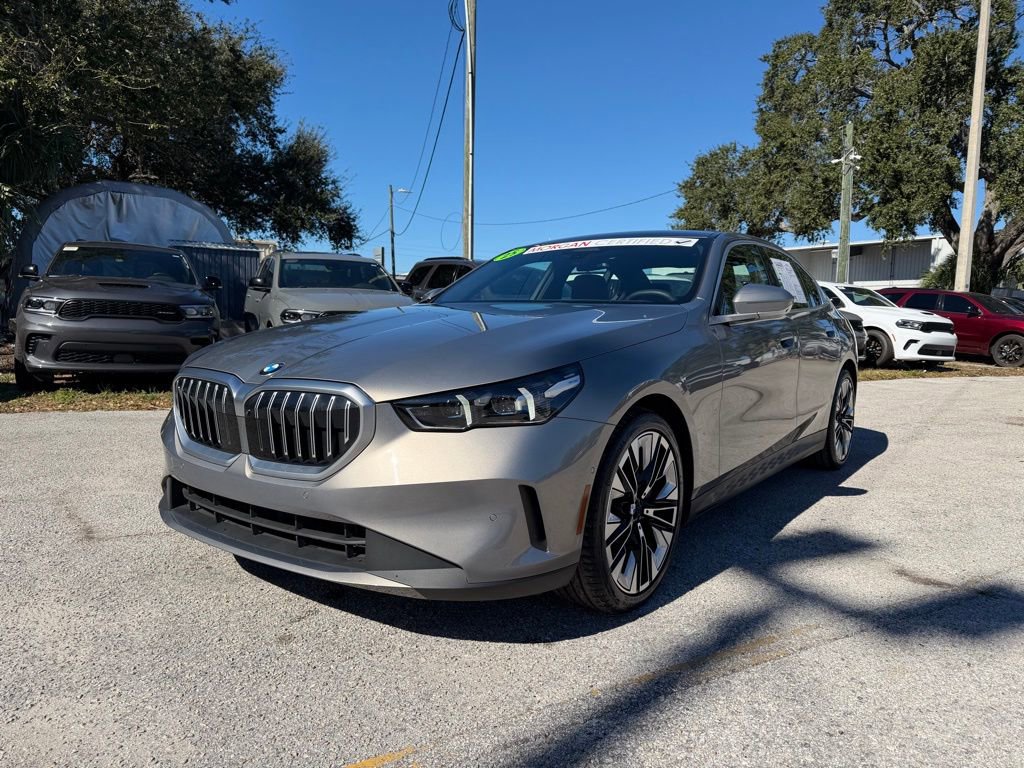 Used 2025 BMW 540i xDrive image 2