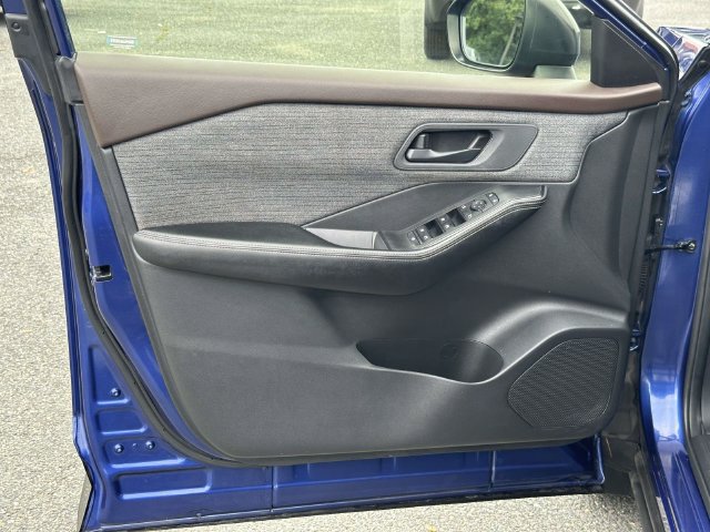 Used 2021 Nissan Rogue S AWD/4WD image 14