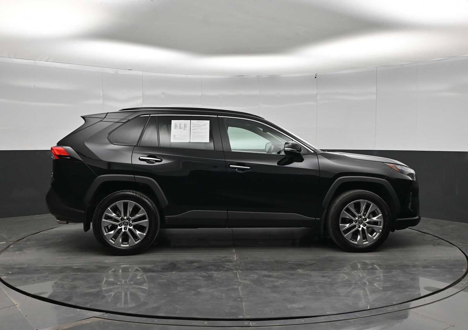Used 2024 Toyota RAV4 Limited w/ Advanced Technology Package AWD/4WD image 9
