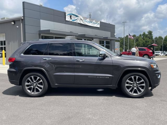 Used 2018 Jeep Grand Cherokee Overland AWD/4WD image 3