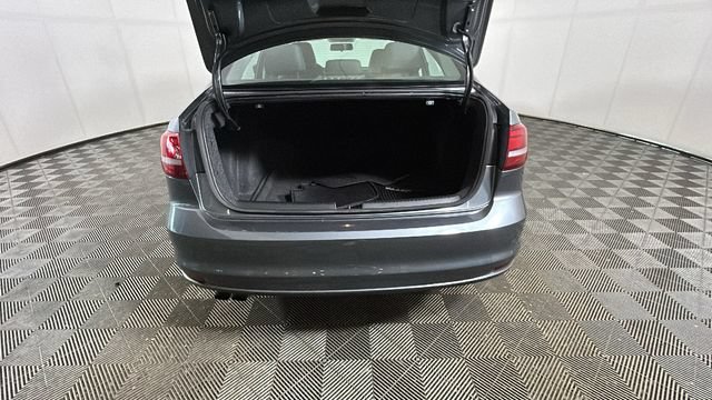 Used 2017 Volkswagen Jetta SE FWD image 26