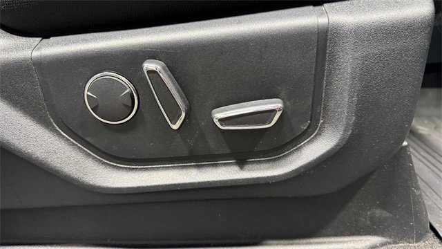 Used 2018 Ford F150 XLT w/ Equipment Group 302A Luxury image 15